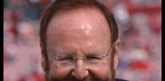 Manchester United Boss Malcolm Glazer is dead
