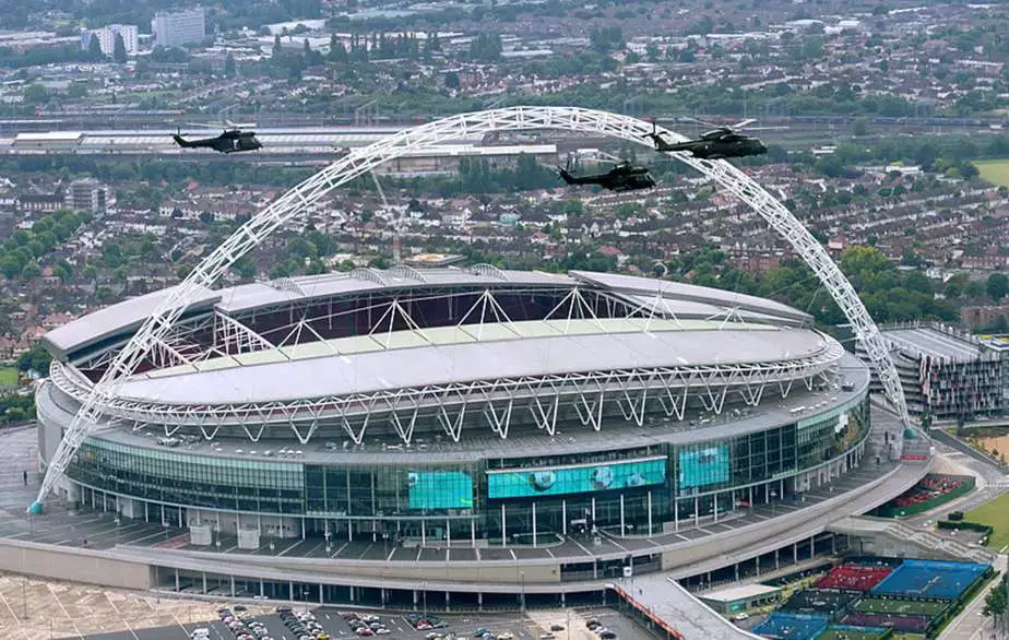 Stadion, Wembley (London, Inggris), Final Inggris 4-2 Jerman Barat